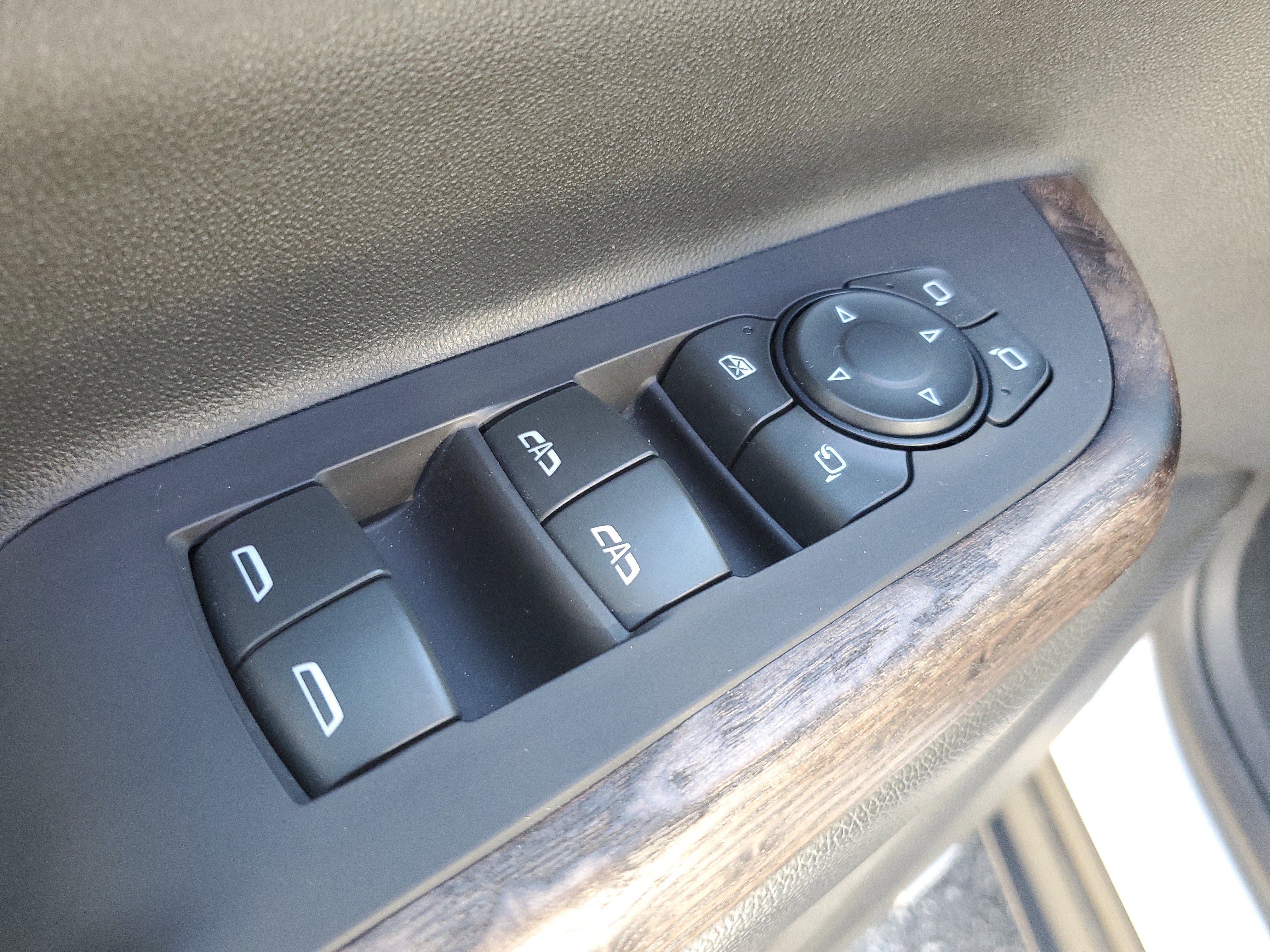 Used 2020 GMC Acadia Denali w/ Technology Package image 18