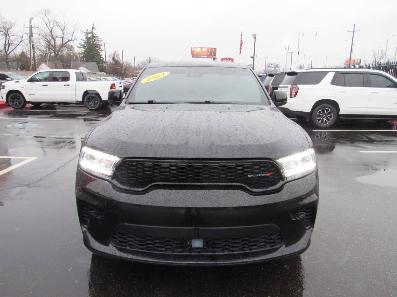 Used 2023 Dodge Durango GT image 2