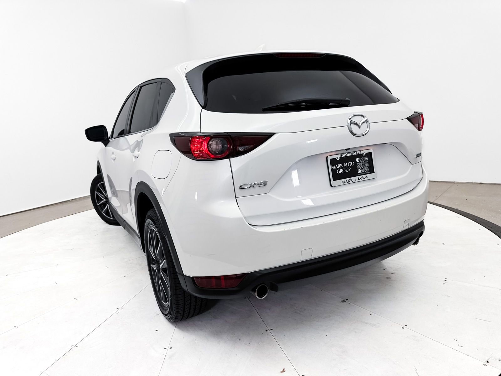 Used 2018 MAZDA CX-5 Touring w/ Preferred Equipment Package image 9