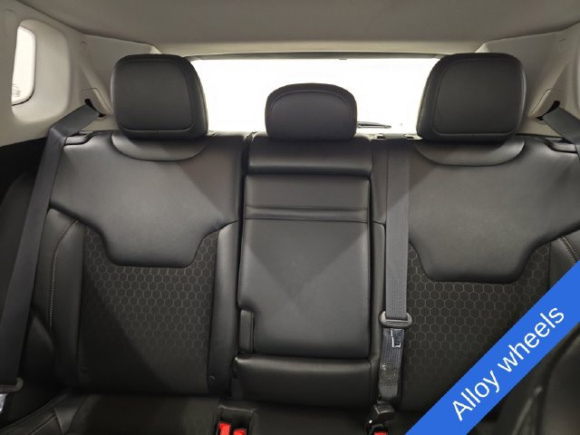 Used 2018 Jeep Compass Latitude w/ Popular Equipment Group AWD/4WD image 21
