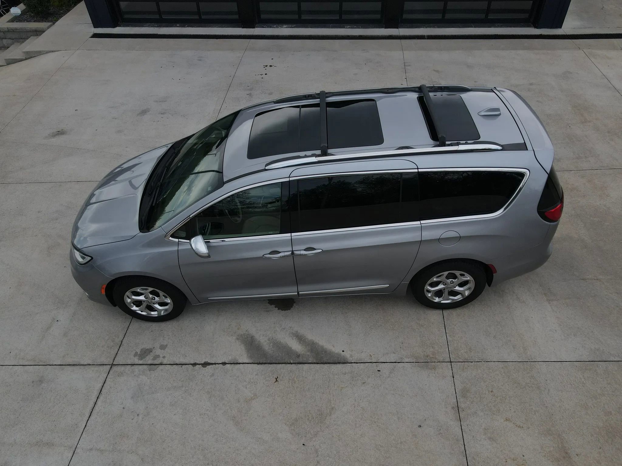 Used 2021 Chrysler Pacifica Limited image 61
