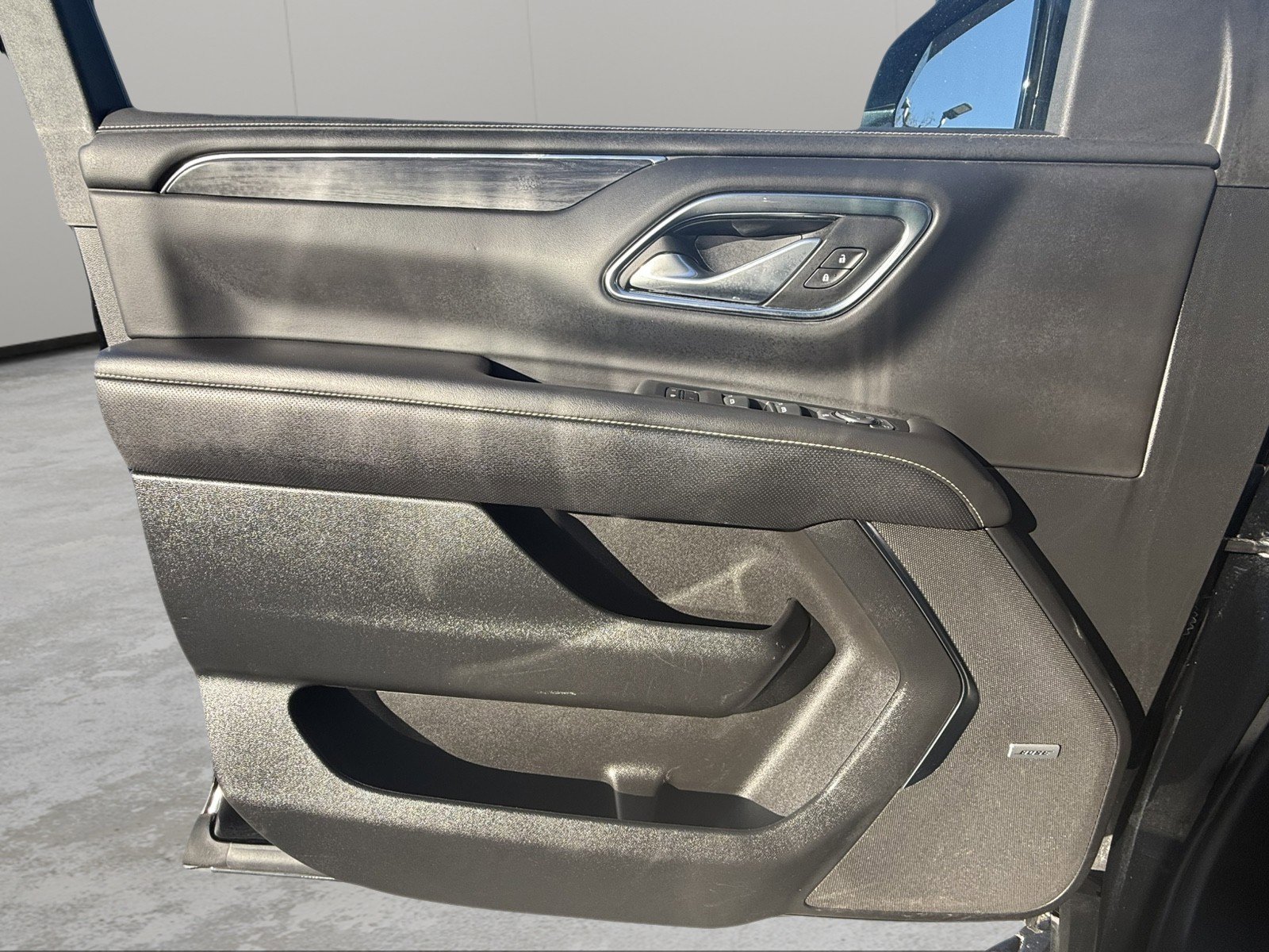 Used 2024 GMC Yukon SLT image 25