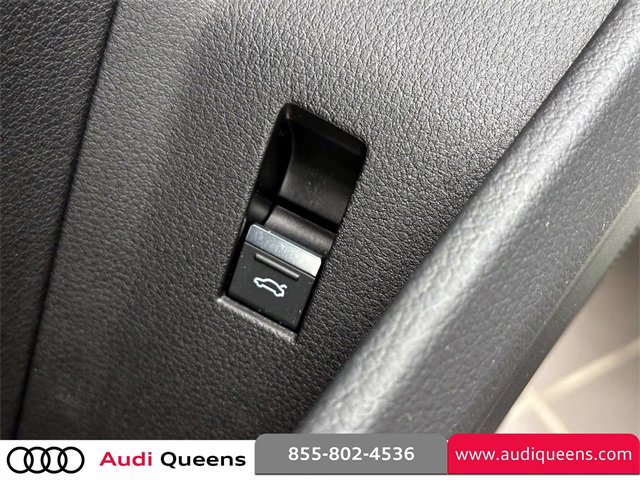 Certified 2022 Audi e-tron Premium image 14