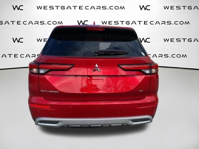 Used 2023 Mitsubishi Outlander SE Black Edition image 5