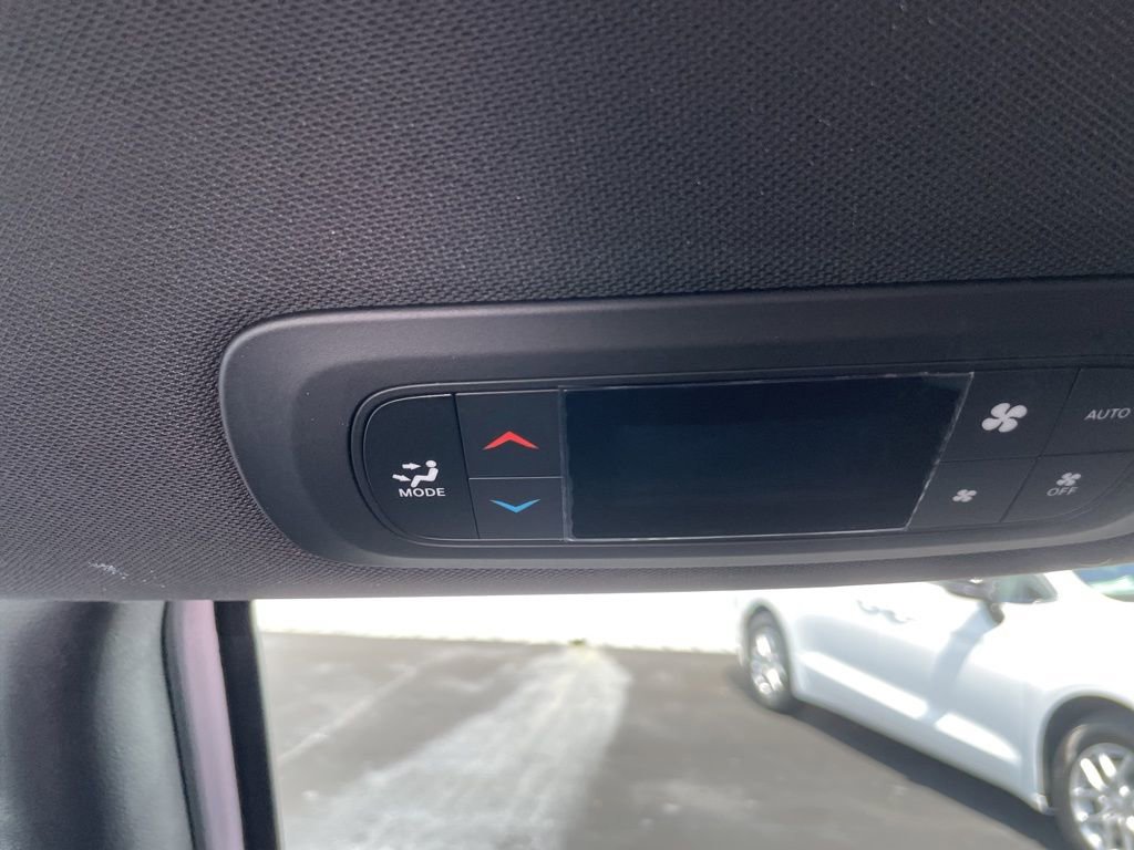 New 2026 Chrysler Pacifica Select image 19