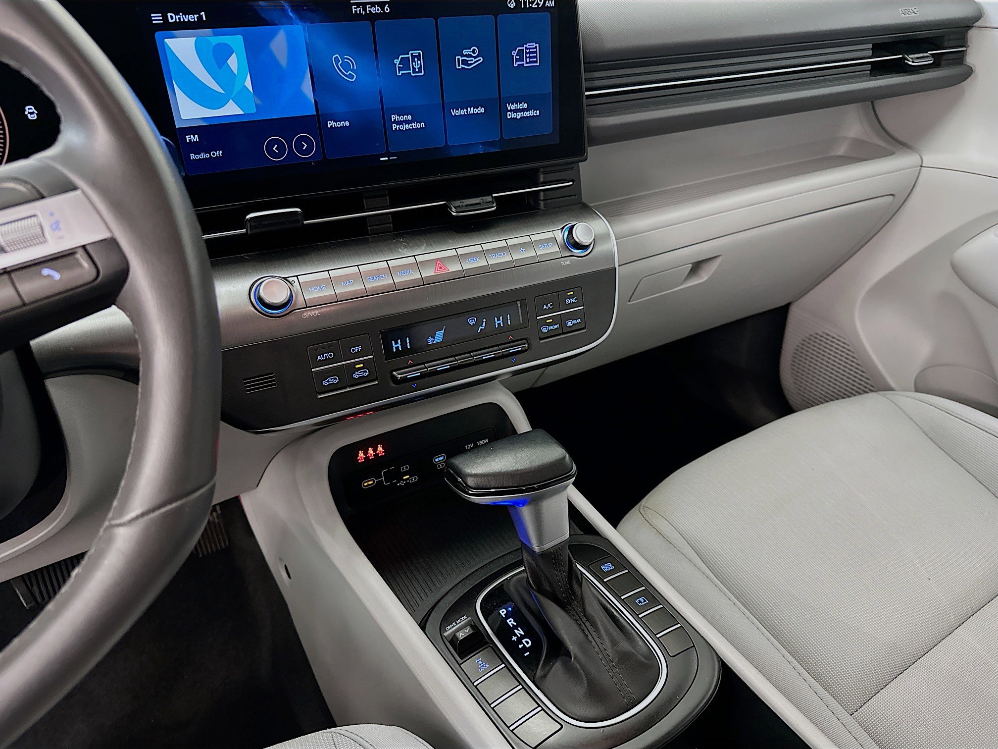 Used 2025 Hyundai Kona SEL image 26