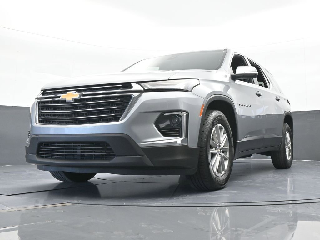 Used 2023 Chevrolet Traverse LT image 51