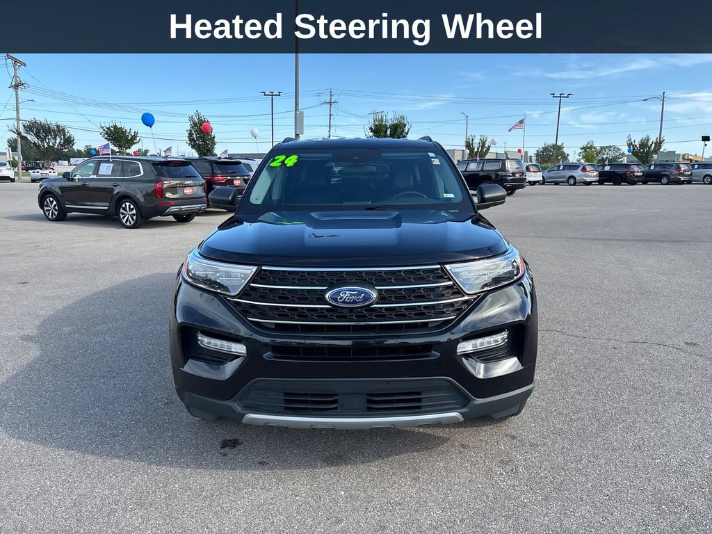 Used 2024 Ford Explorer XLT w/ Equipment Group 202A AWD/4WD image 10