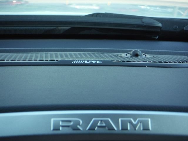 New 2026 RAM 1500 4x4 Crew Cab image 40