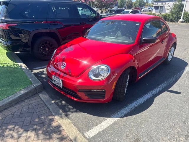 Used 2018 Volkswagen Beetle 2.0T S FWD image 11