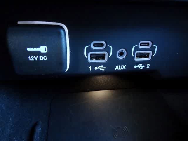 Used 2024 Jeep Grand Wagoneer L Series II w/ Quick Order Packagew 28T AWD/4WD image 58