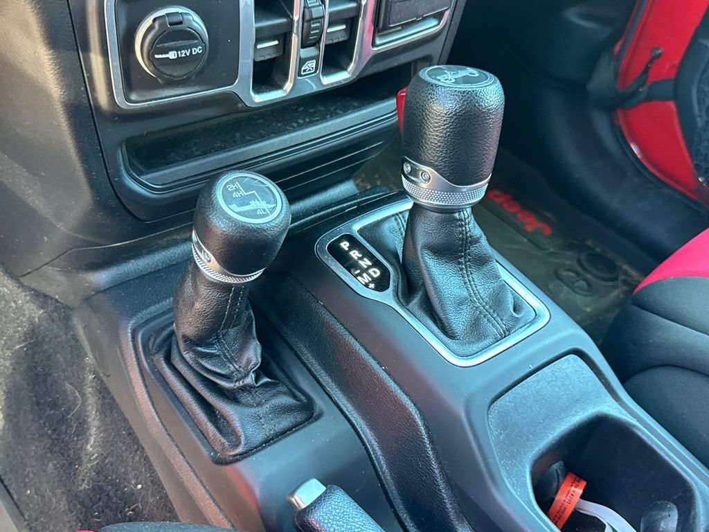 Used 2018 Jeep Wrangler Unlimited Sport S AWD/4WD image 15