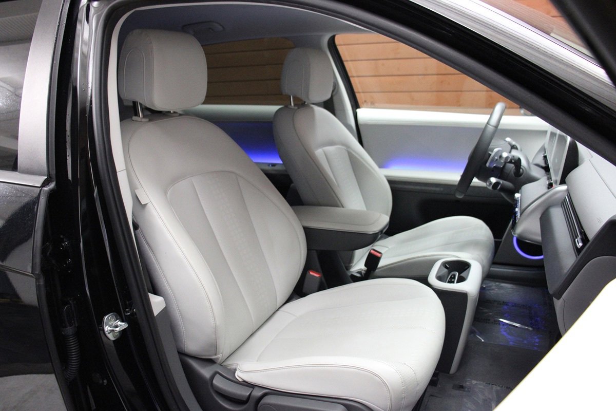 Used 2024 Hyundai Ioniq 5 Limited RWD image 32