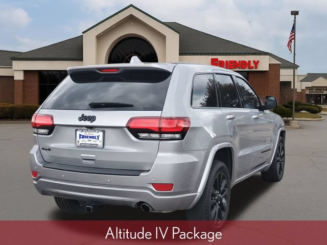 Used 2019 Jeep Grand Cherokee Altitude AWD/4WD image 4