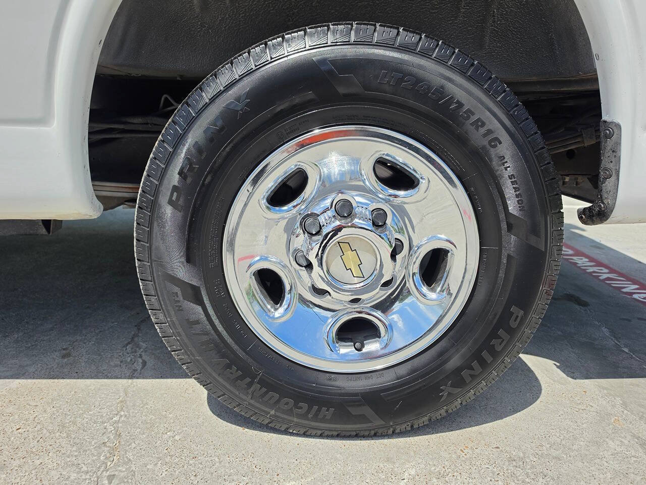 Used 2012 Chevrolet Express 2500 w/ Cold Climate Package RWD image 62