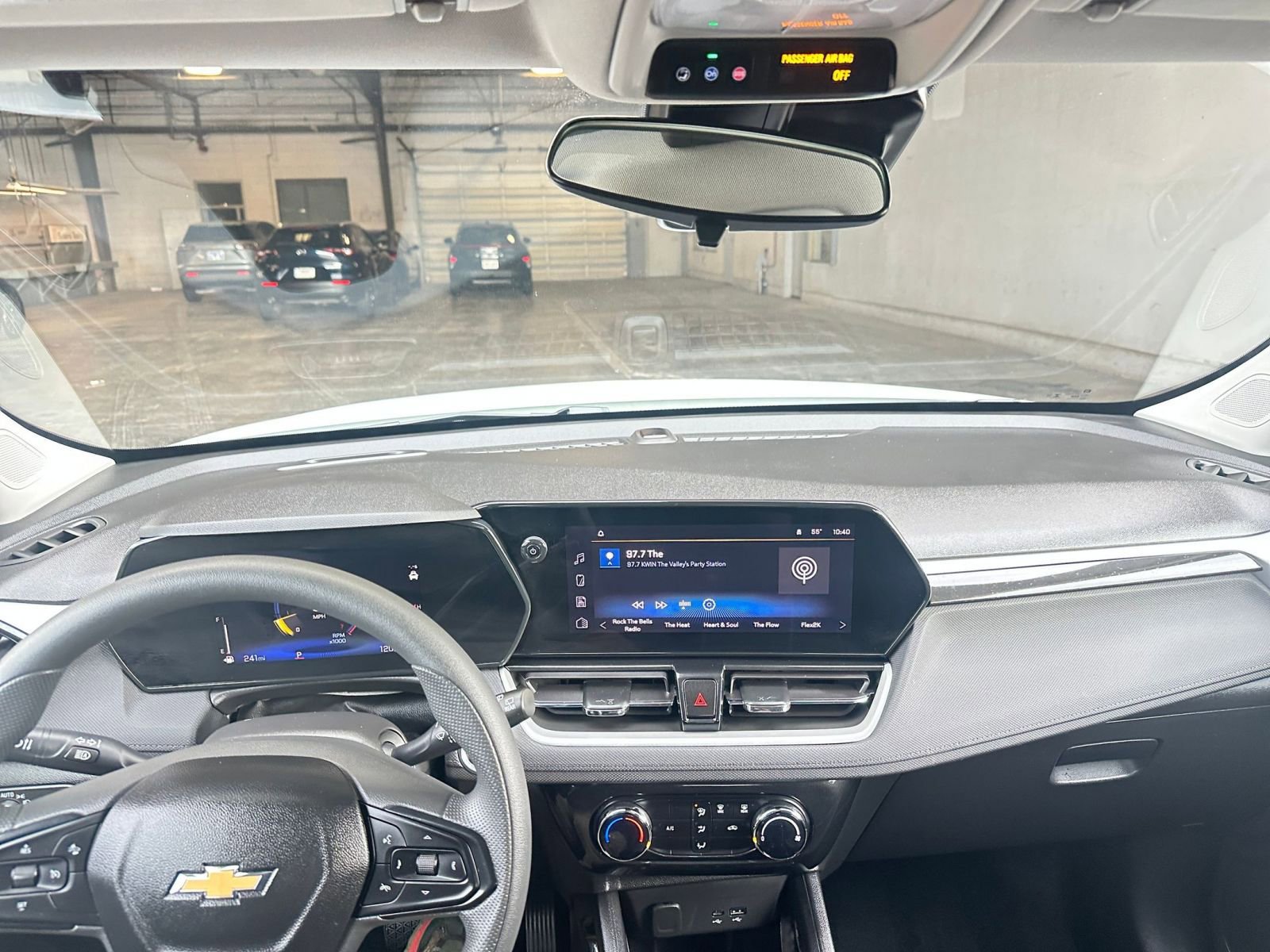 Used 2025 Chevrolet TrailBlazer LT image 33