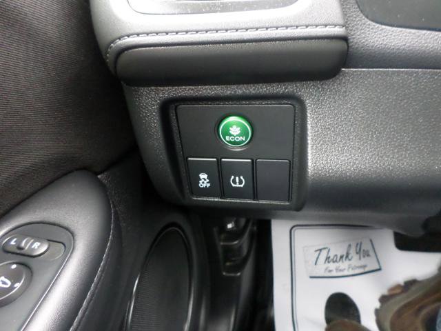 Used 2017 Honda HR-V LX image 36