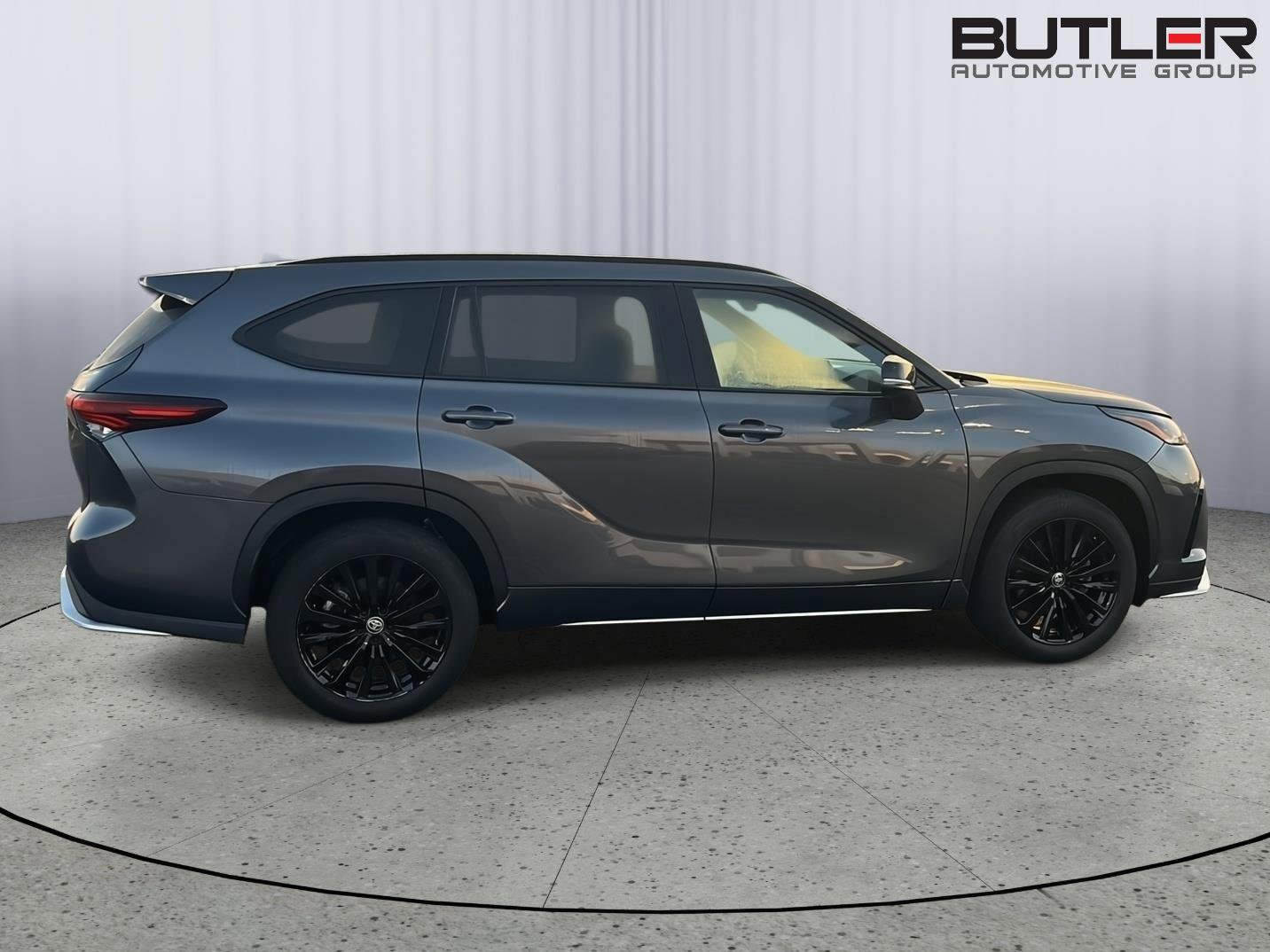 Certified 2025 Toyota Highlander XSE AWD/4WD image 8