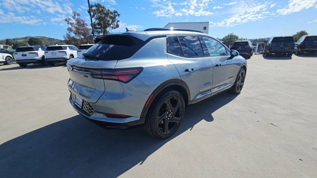 Used 2024 Chevrolet Equinox EV RS FWD image 8