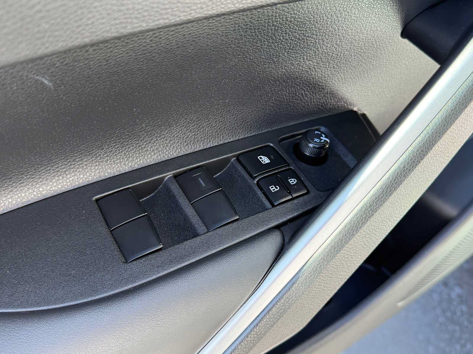 Certified 2026 Toyota Corolla Cross LE AWD/4WD image 12