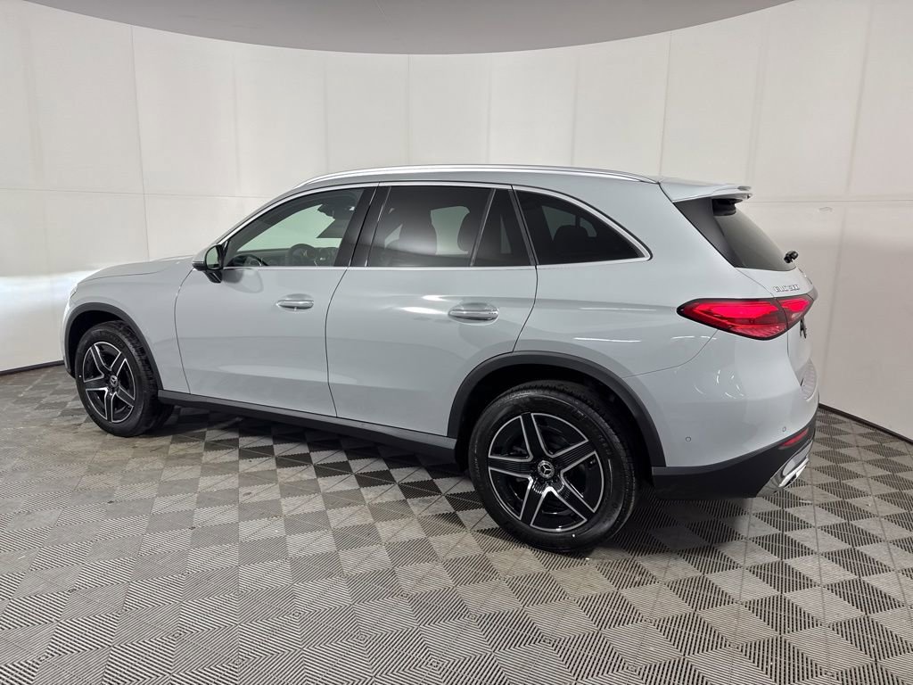 New 2026 Mercedes-Benz GLC 300 4MATIC image 3
