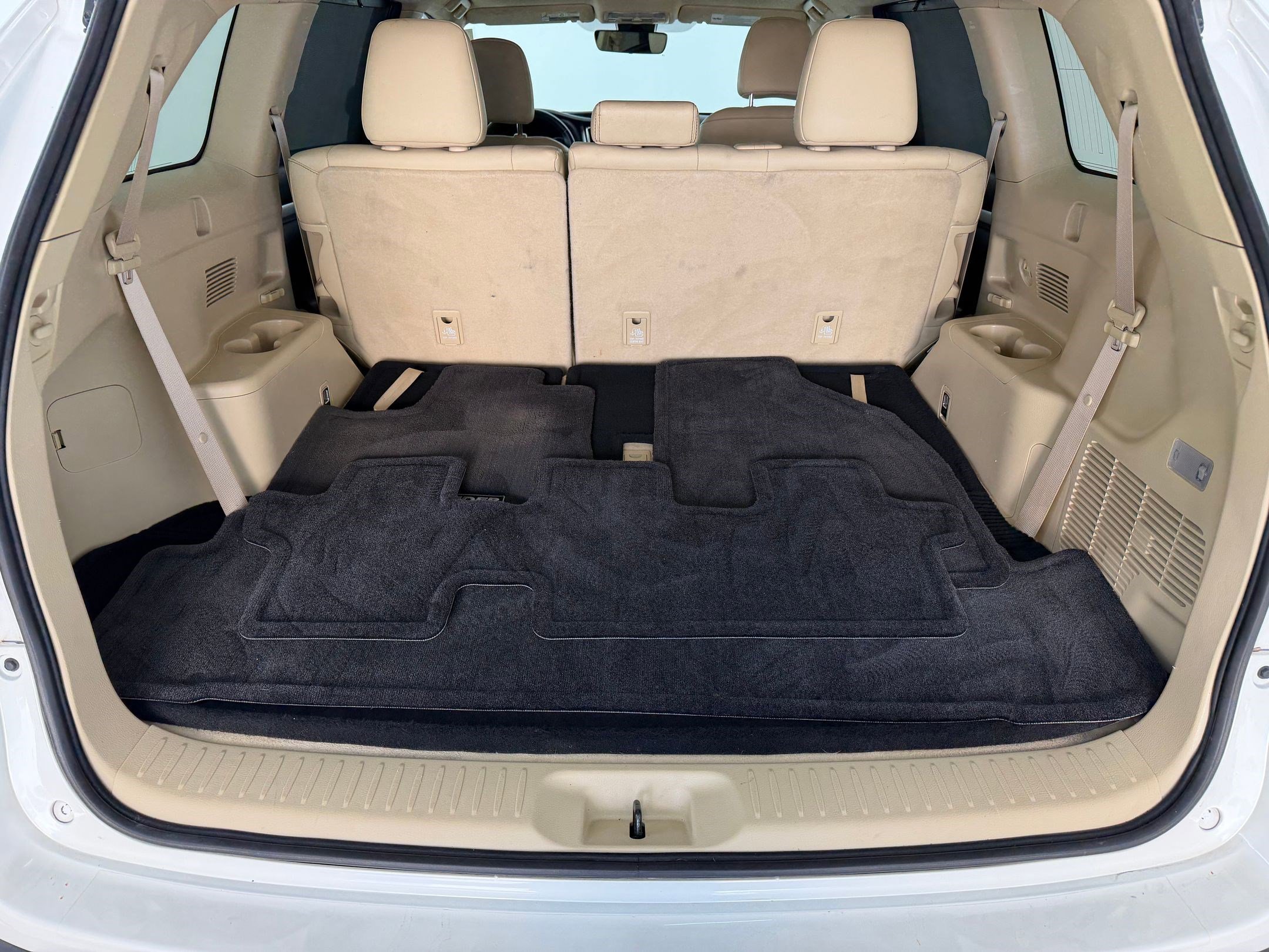 Used 2018 Toyota Highlander XLE image 22