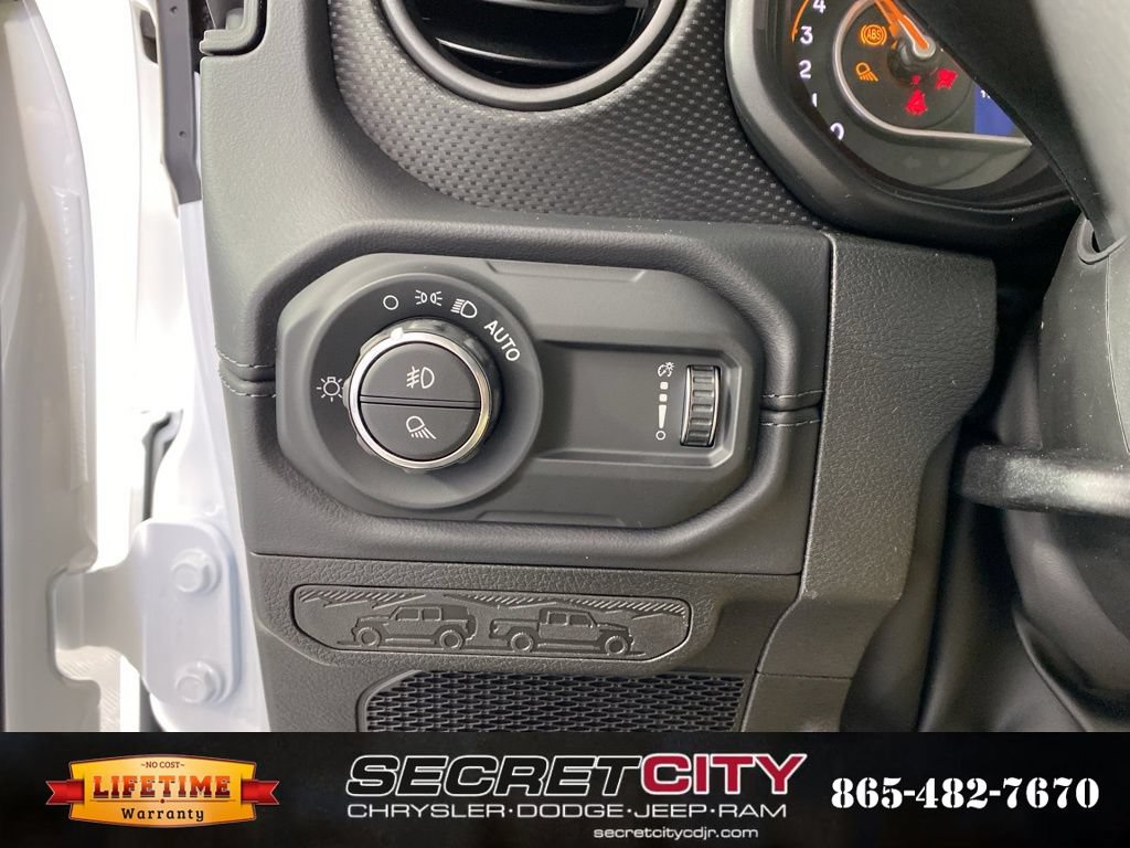 New 2026 Jeep Gladiator Rubicon w/ Steel Power Dome Hood Package AWD/4WD image 15