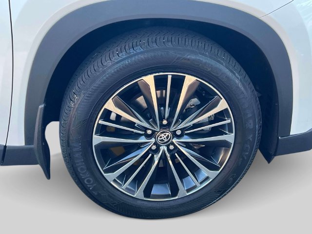 Certified 2026 Toyota Grand Highlander AWD Hybrid image 14