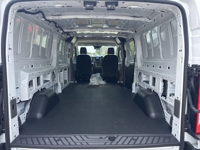 Used 2023 Ford Transit 250 Low Roof RWD image 11