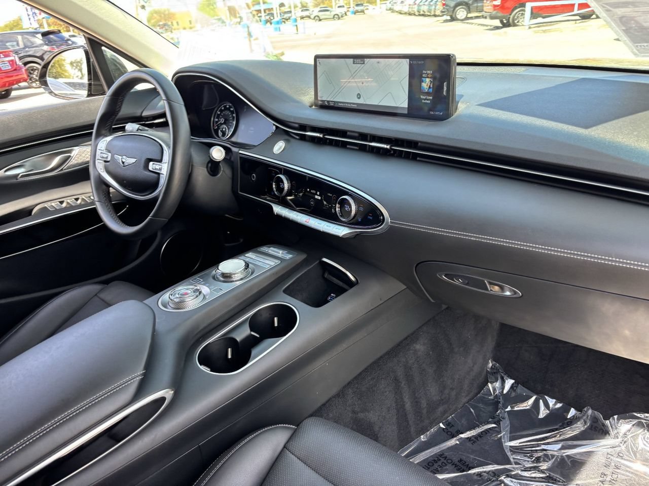 Used 2025 Genesis GV70 2.5T AWD/4WD image 10
