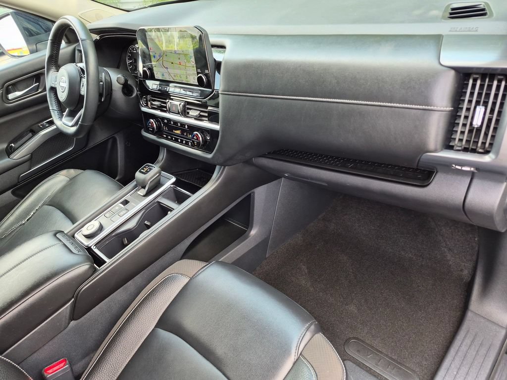 Used 2024 Nissan Pathfinder SL w/ SL Premium Package AWD/4WD image 34