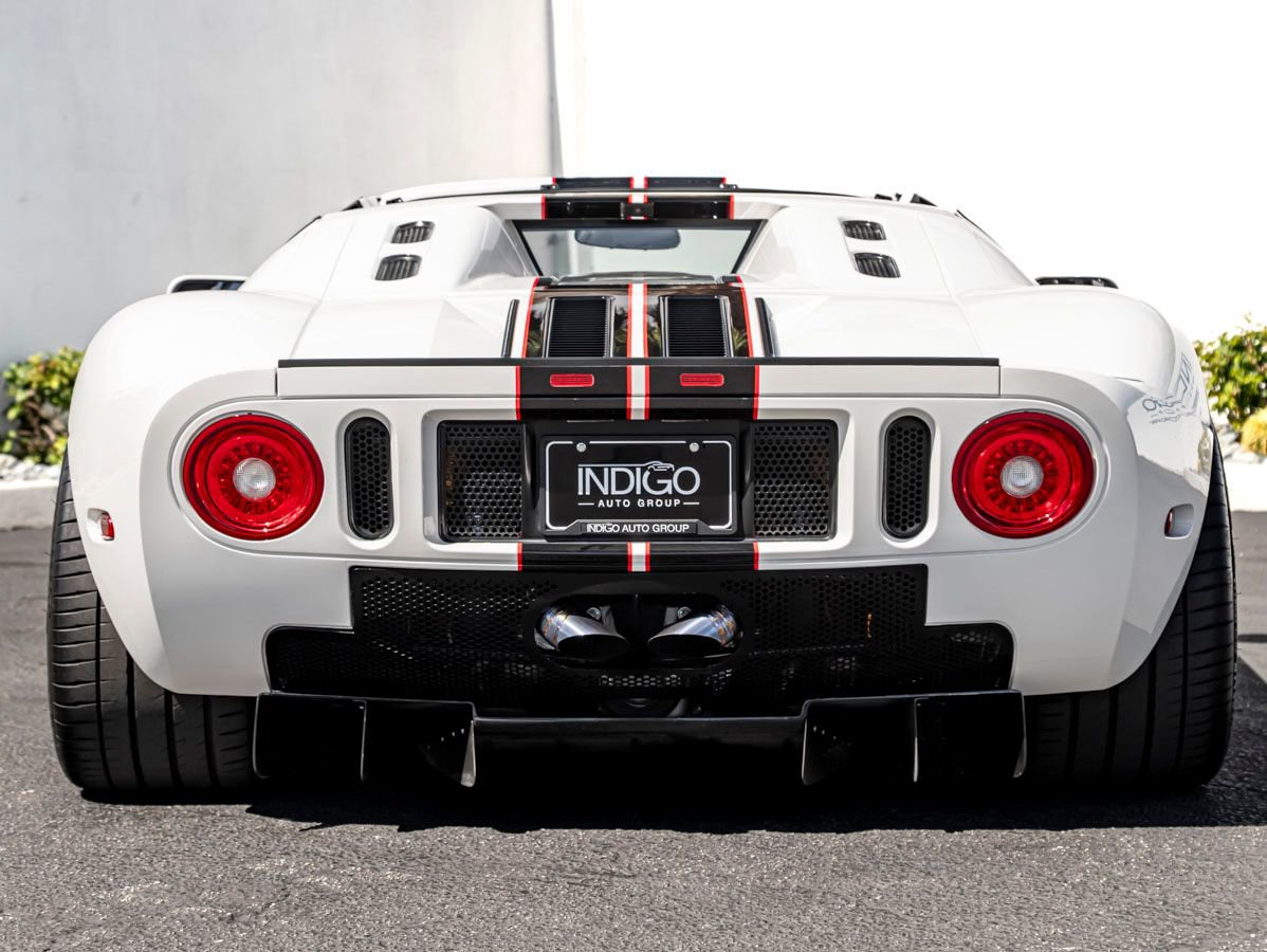 Used 2005 Ford GT image 9