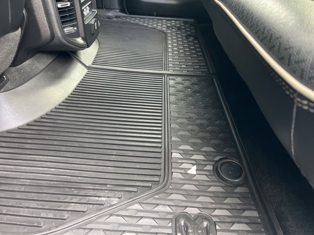 Used 2022 RAM 1500 Laramie image 28