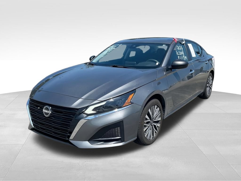 Used 2024 Nissan Altima 2.5 SV FWD image 4