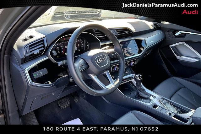Used 2025 Audi Q3 2.0T Premium w/ Convenience Package image 11