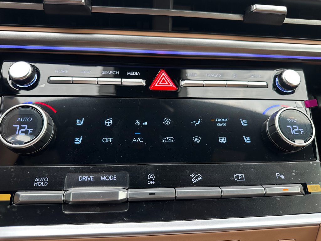 New 2027 Hyundai Santa Fe Limited FWD image 19