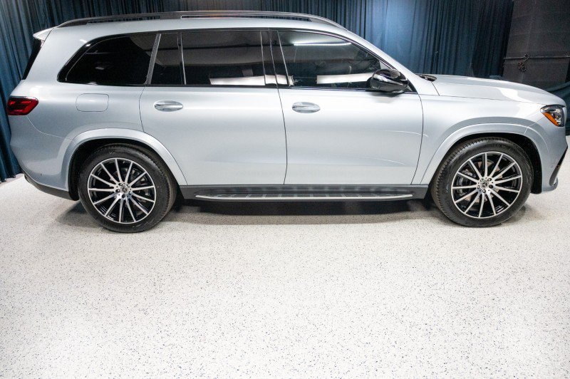 New 2026 Mercedes-Benz GLS 450 4MATIC image 4
