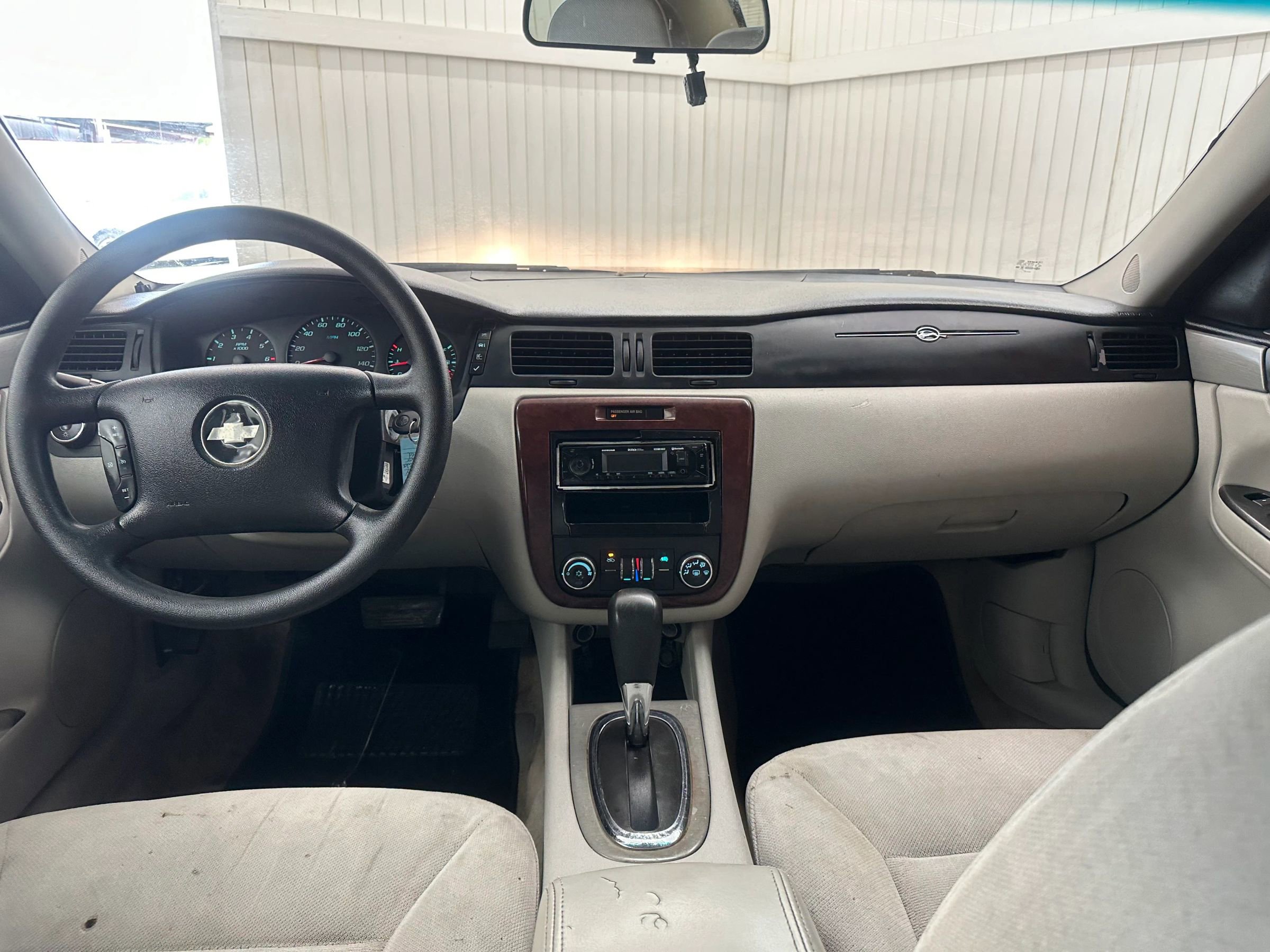 Used 2007 Chevrolet Impala LT FWD image 15