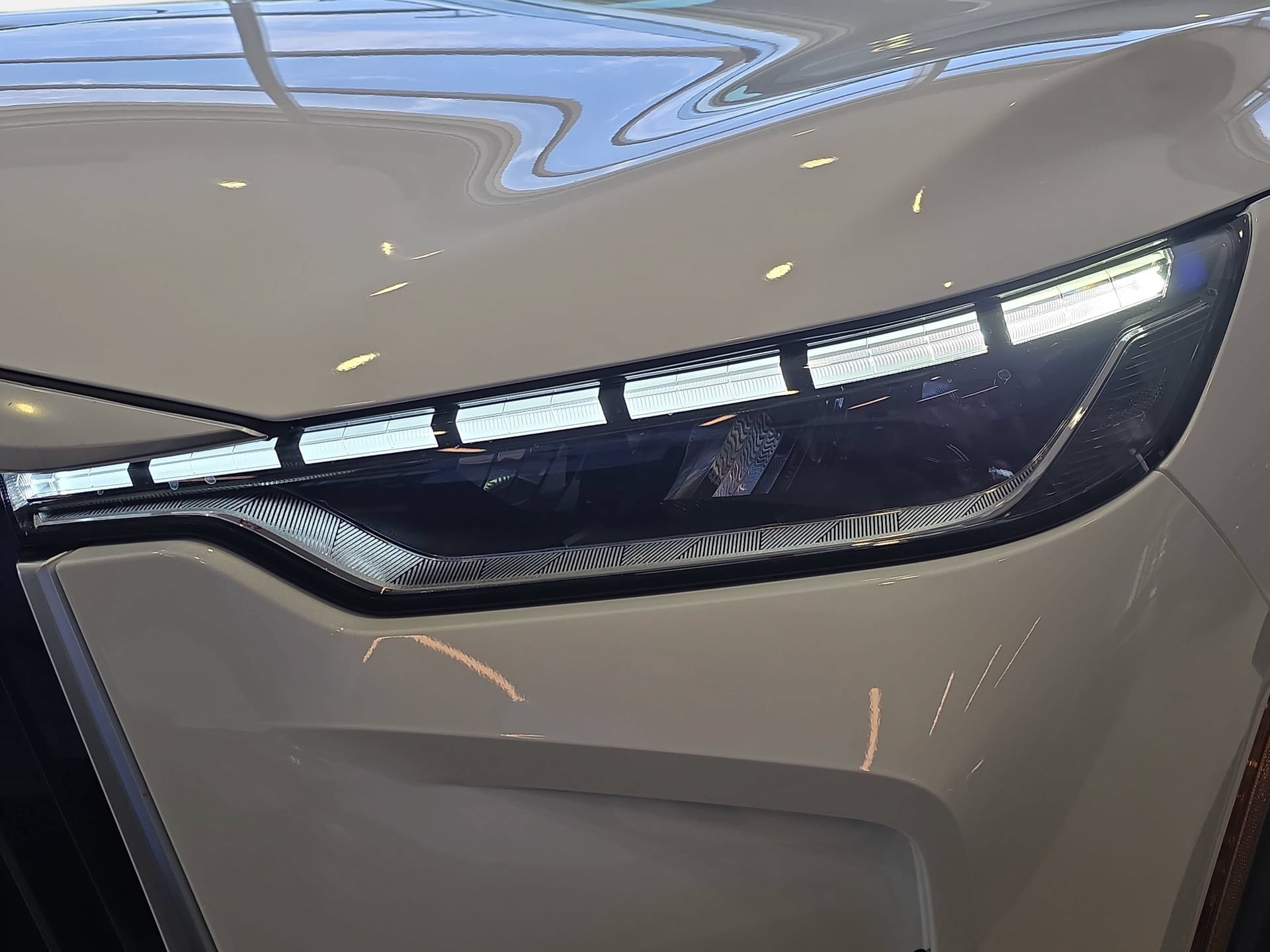 New 2027 INFINITI QX60 Luxe w/ Cargo Package FWD image 30