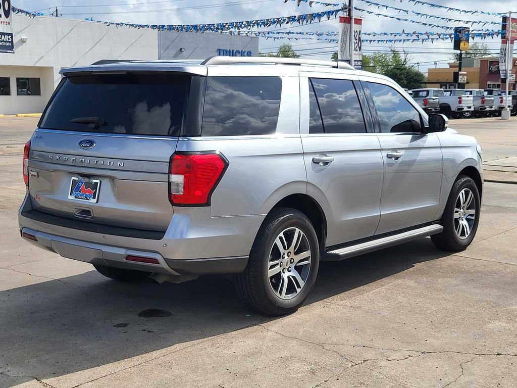 Used 2024 Ford Expedition XLT RWD image 7