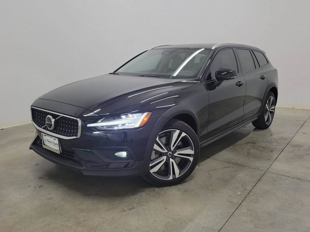 New 2026 Volvo V60 B5 Cross Country Plus w/ Protection Package Premier AWD/4WD image 34