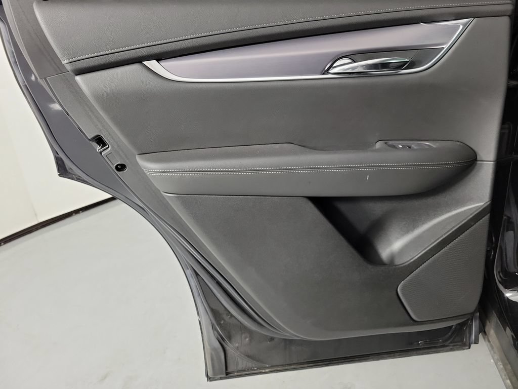 Certified 2024 Cadillac XT6 Luxury AWD/4WD image 15