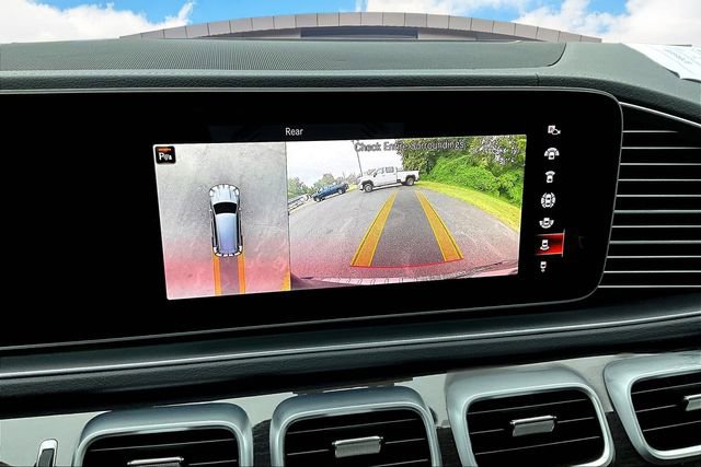 Used 2021 Mercedes-Benz GLS 450 4MATIC image 21