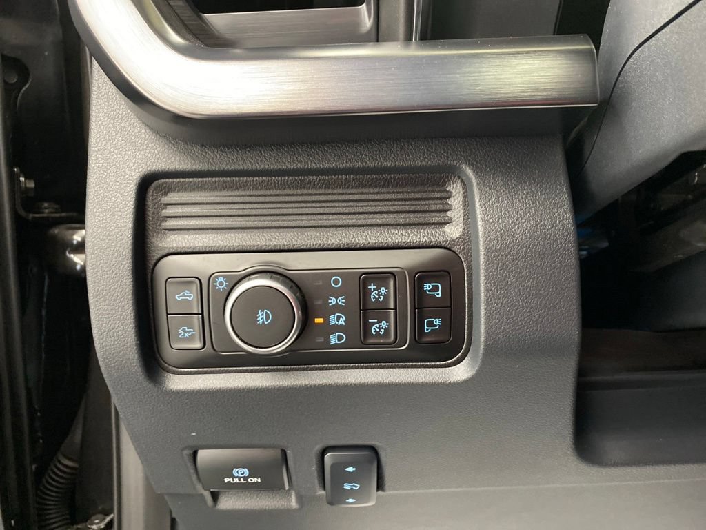 Used 2025 Ford F250 Lariat w/ Lariat Ultimate Package AWD/4WD image 19