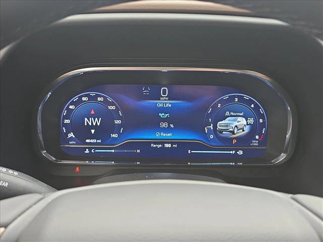 Used 2023 Chevrolet Tahoe High Country AWD/4WD image 9