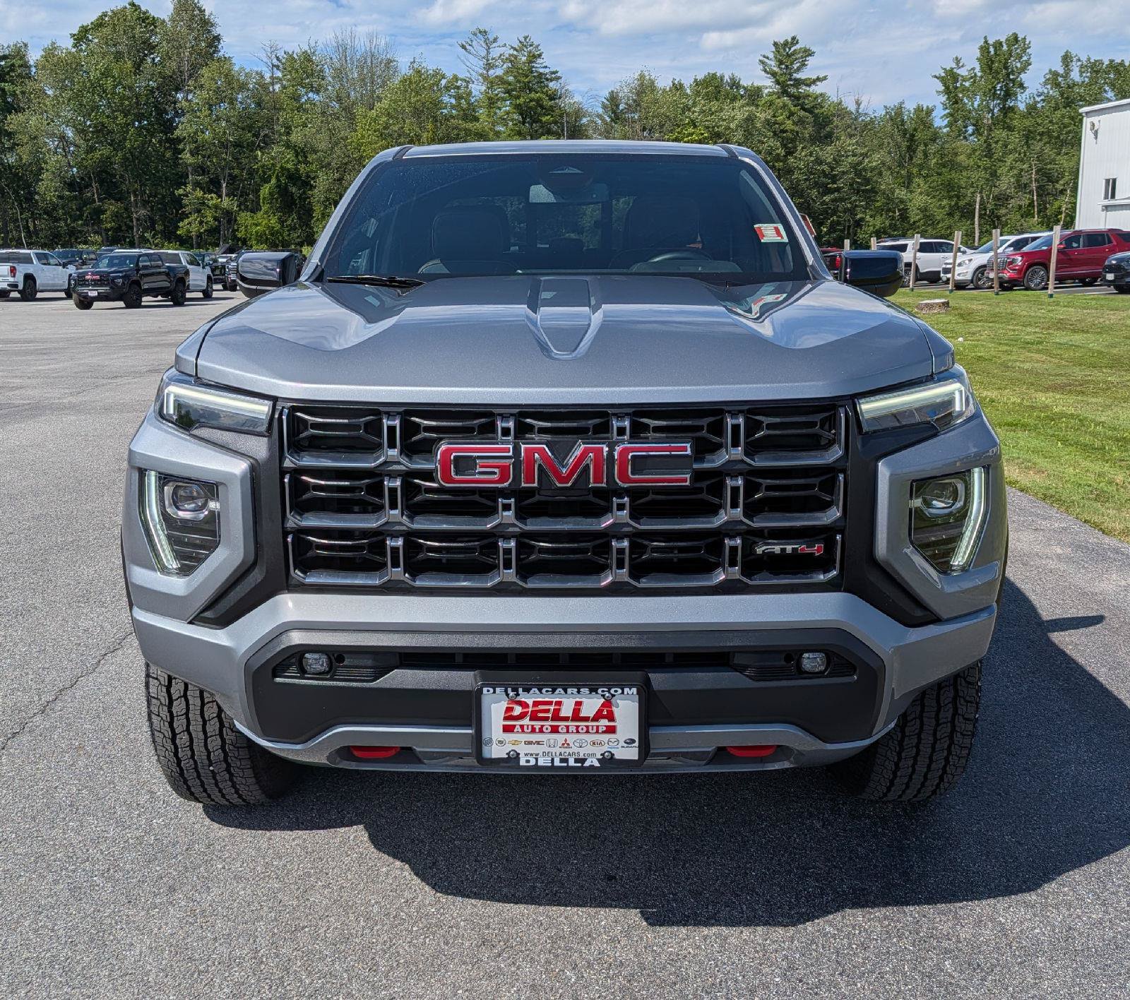 Used 2026 GMC Canyon AT4 AWD/4WD image 2