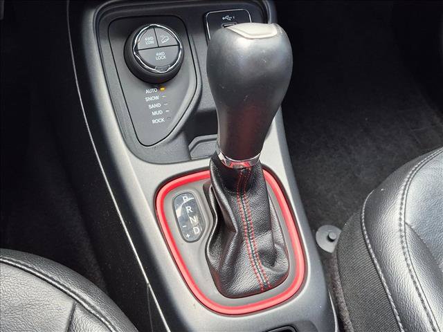 Used 2019 Jeep Compass Trailhawk AWD/4WD image 11