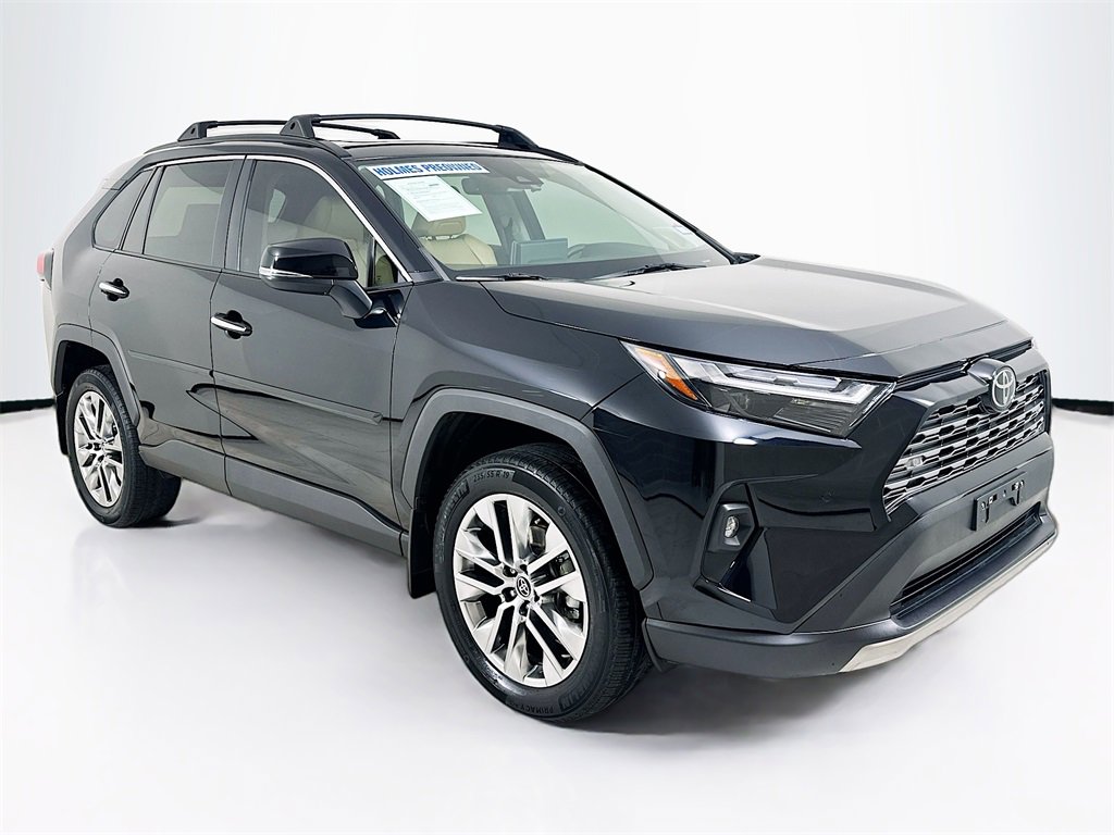 Used 2022 Toyota RAV4 Limited image 19