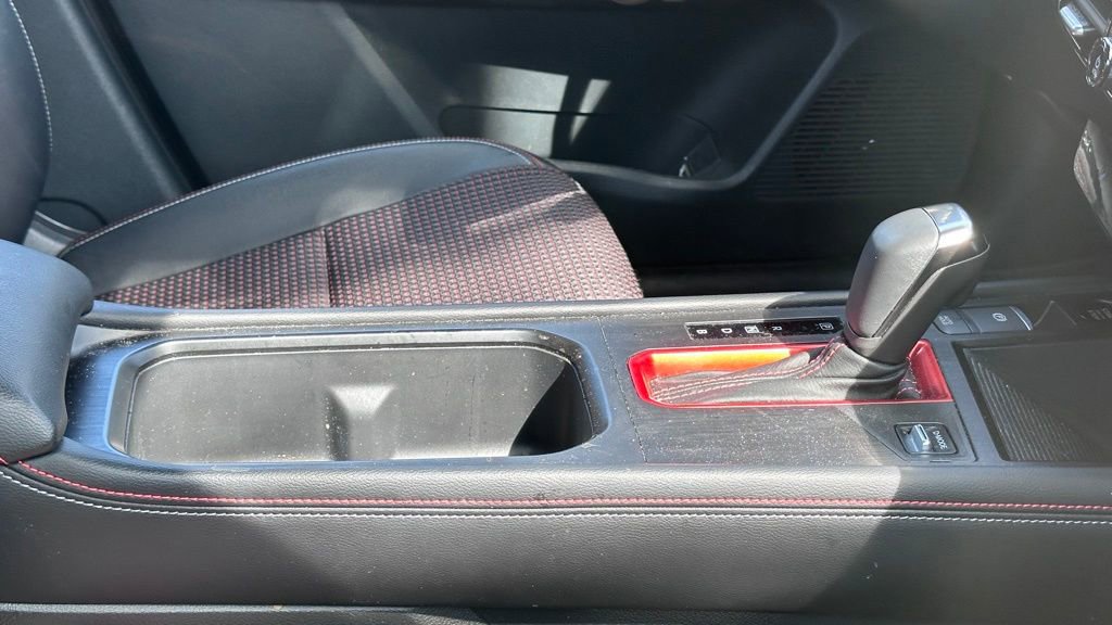 Used 2025 Nissan Kicks SR image 6