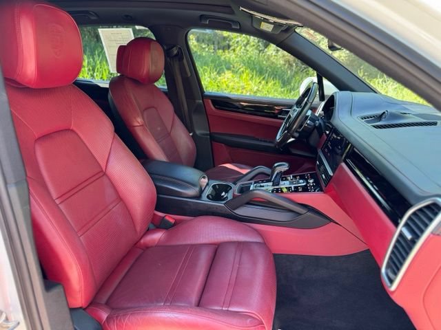 Used 2019 Porsche Cayenne S AWD/4WD image 20